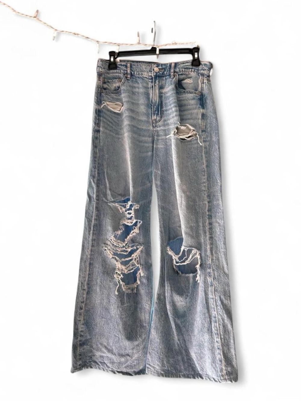American Eagle Ripped Wide Leg Jeans 🩵